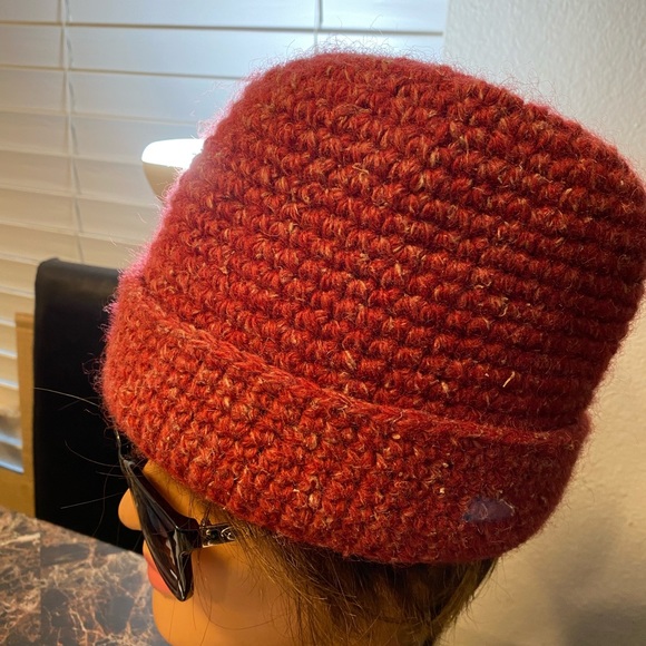 Ganshhimal Women’s Red hand knitting Wool Winter Hat Sz One Fit All - Picture 10 of 12